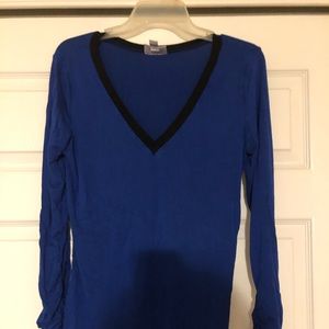 Bisou Bisou blue and black shirt